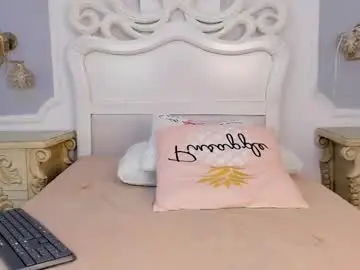 Chaturbate Nude Webcam of roxana_scott1