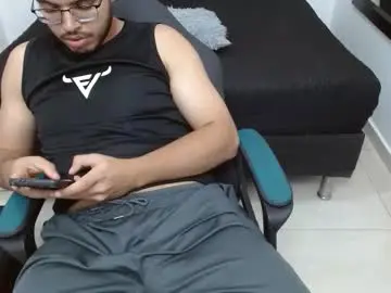 Chaturbate Free Porn Cam of trevor_ash