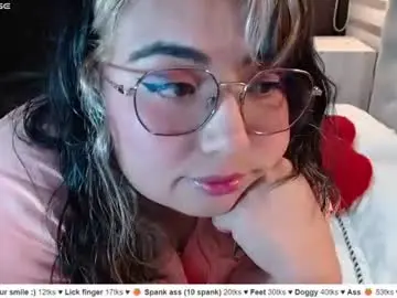 Chaturbate Adult Webcams of yini_angel07