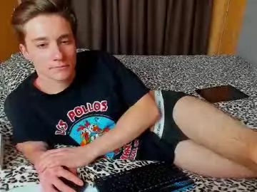 Chaturbate Free Live Porn of deni_boy99