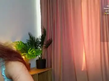 Chaturbate Live Sex Cam of leyaastar
