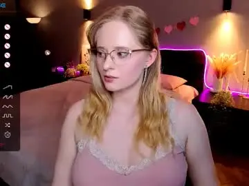 Chaturbate Adult Webcams of sheslinki