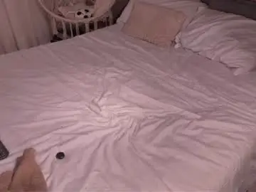Chaturbate Live Sex Cam of _e_m_m_a_1