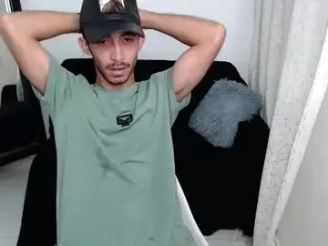 Chaturbate Best live sex cam show of caius_fox