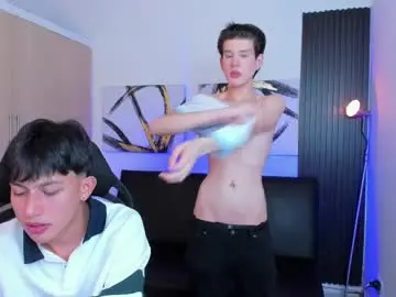 Chaturbate Live Sex Cam of interracial_wallen