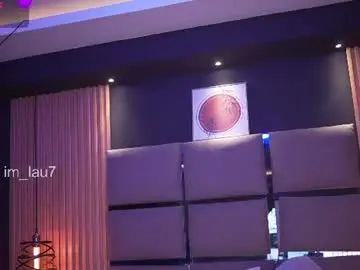 Chaturbate Best live sex cam show of lauroberts