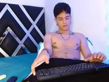 Chaturbate Sex Chat of levy_steve
