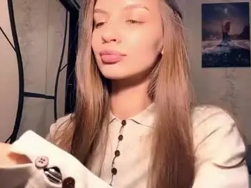 Chaturbate Live Sex Cam of luanahochstatter