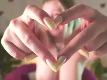 Chaturbate Adult Webcams of emilyhewell