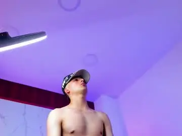 Chaturbate Free Live Porn of hadrian_torres