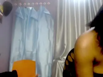 Chaturbate Live Sex Cam of cherry_xchaos