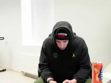 Chaturbate Free Porn Cam of ryan_dozer