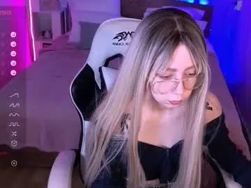 Chaturbate Live Sex Cam of sofiisun