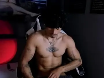 Chaturbate Adult Video Chat of thomas_fit1