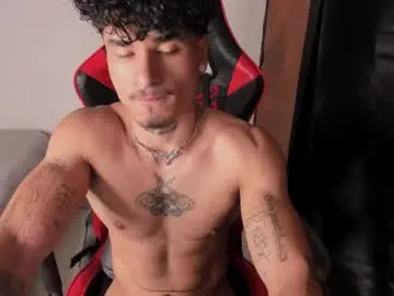 Chaturbate Live Porn of thomas_fit1