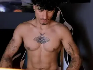 Chaturbate Nude Webcam of thomas_fit1