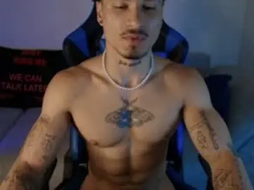 Chaturbate Live Sex Cam of thomas_fit1