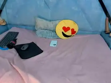 Chaturbate Sex Cam of aura_love69