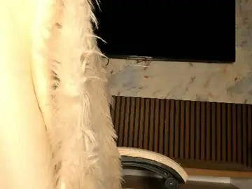 Chaturbate Live Sex Cam of blackmilk_01