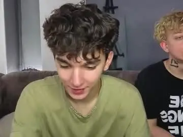 Chaturbate Free Porn Cam of em_chipsi