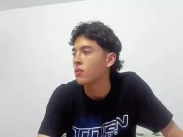 Chaturbate Adult Webcams of picaszomilos350