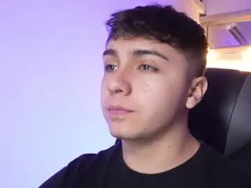 Chaturbate Adult Video Chat of aron__cooper