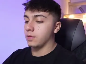 Chaturbate Sex Chat of aron__cooper