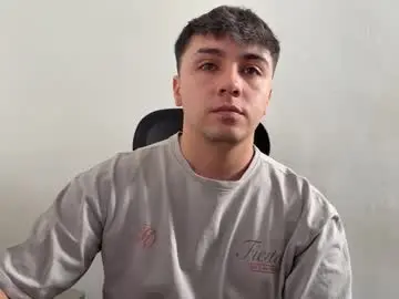 Chaturbate Free Live Porn of aron__cooper