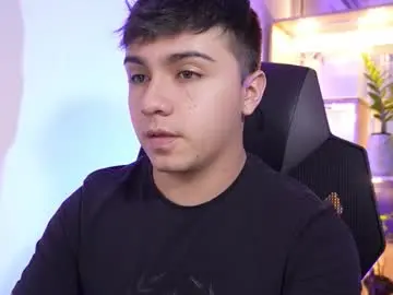 Chaturbate Watch Live Sex Cams of aron__cooper