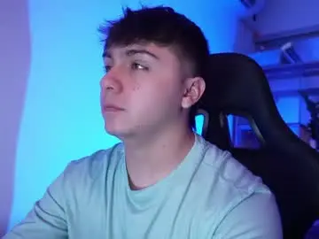 Chaturbate Free Porn Cam of aron__cooper