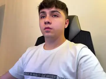 Chaturbate Adult Webcams of aron__cooper