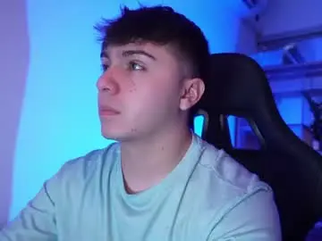 Chaturbate Free Live Porn of aron__cooper