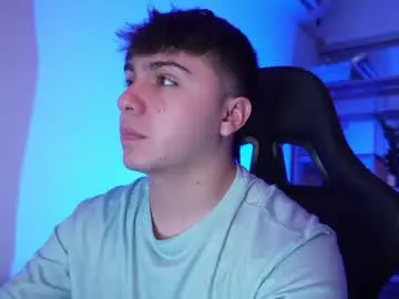 Chaturbate Live Sex Cam of aron__cooper