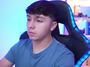 Chaturbate Sex Chat of aron__cooper