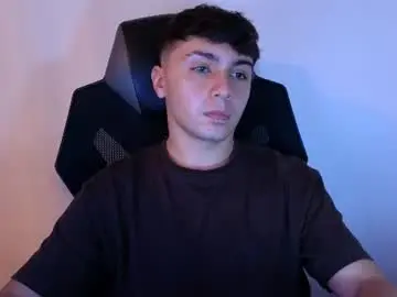 Chaturbate Watch Live Sex Cams of aron__cooper