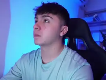 Chaturbate Watch Live Sex Cams of aron__cooper
