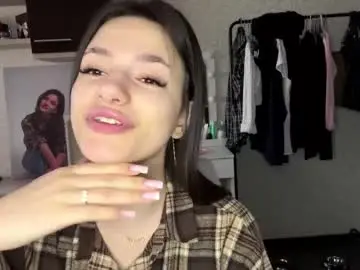 Chaturbate Watch Live Sex Cams of emmieglunt