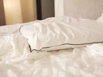 Chaturbate Live Sex of villanelle_l