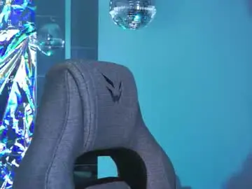 Chaturbate Live Sex Cam of kiramontoyaa