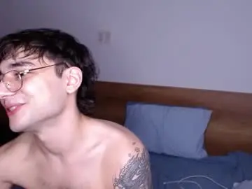 Chaturbate Watch Live Sex Cams of steveoceanbeanhuge