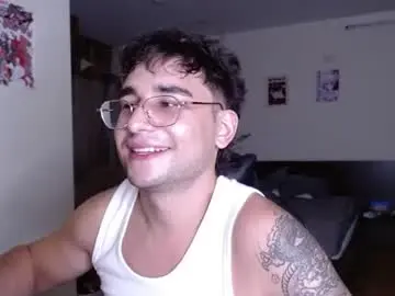 Chaturbate Sex Cam of steveoceanbeanhuge