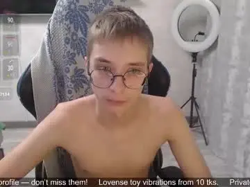 Chaturbate Live Sex of glasses_cat