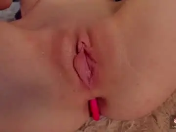 Chaturbate Live Sex Cam of linalive2005