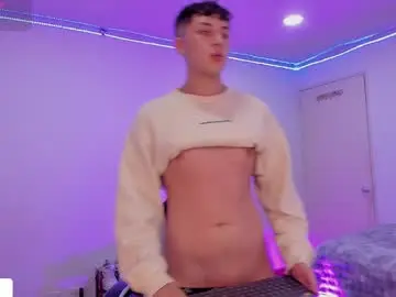 Chaturbate Live Sex Cam of oliver_kyy