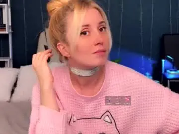 Chaturbate Live Sex Cam of super_peach_stream