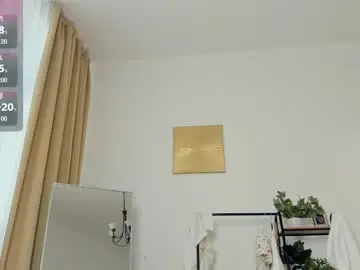 Chaturbate Watch Live Sex Cams of glossybabe_