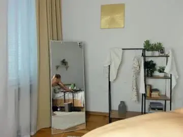 Chaturbate Free Porn Cam of glossybabe_
