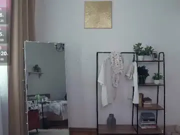 Chaturbate Live Sex Cam of glossybabe_