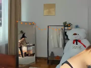 Chaturbate Free Live Porn of glossybabe_