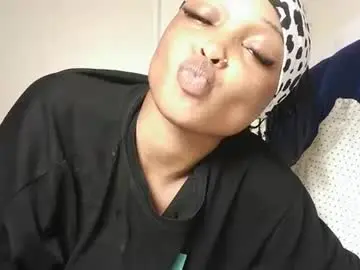 Chaturbate Live Sex Cam of hot_sexxxy_baby